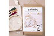 Artykuly Artystyczne & Rzemieslnicze - Creativ Company DIY Kit - Starter Craft Kit Embroidery (970851) - 970851