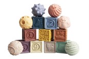 Zabawki dla niemowlat - Magni Massage set with building blocks - 3648
