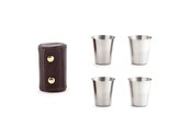 Gadżety - Kikkerland Shot Glasses with Leather Case - BA59