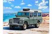 Klocki konstrukcyjne - Revell Model Building Kit - Land Rover Series III LWB (S. Wagon) 1:24 - 184dlg. - 67047