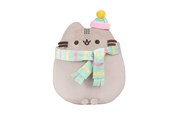 Plusz - Pusheen - Plush mascot in a scarf and hat 24 cm - 61527