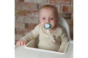 Akcesoria dla niemowlat - Akuku The soother band with clip DINOSAURS - A0580