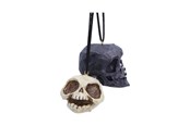 Drobiazgi - Nemesis Now - Nemesis - Whisper Wood - Halloween Skulls Hanging Ornament - B7722B26 80126916
