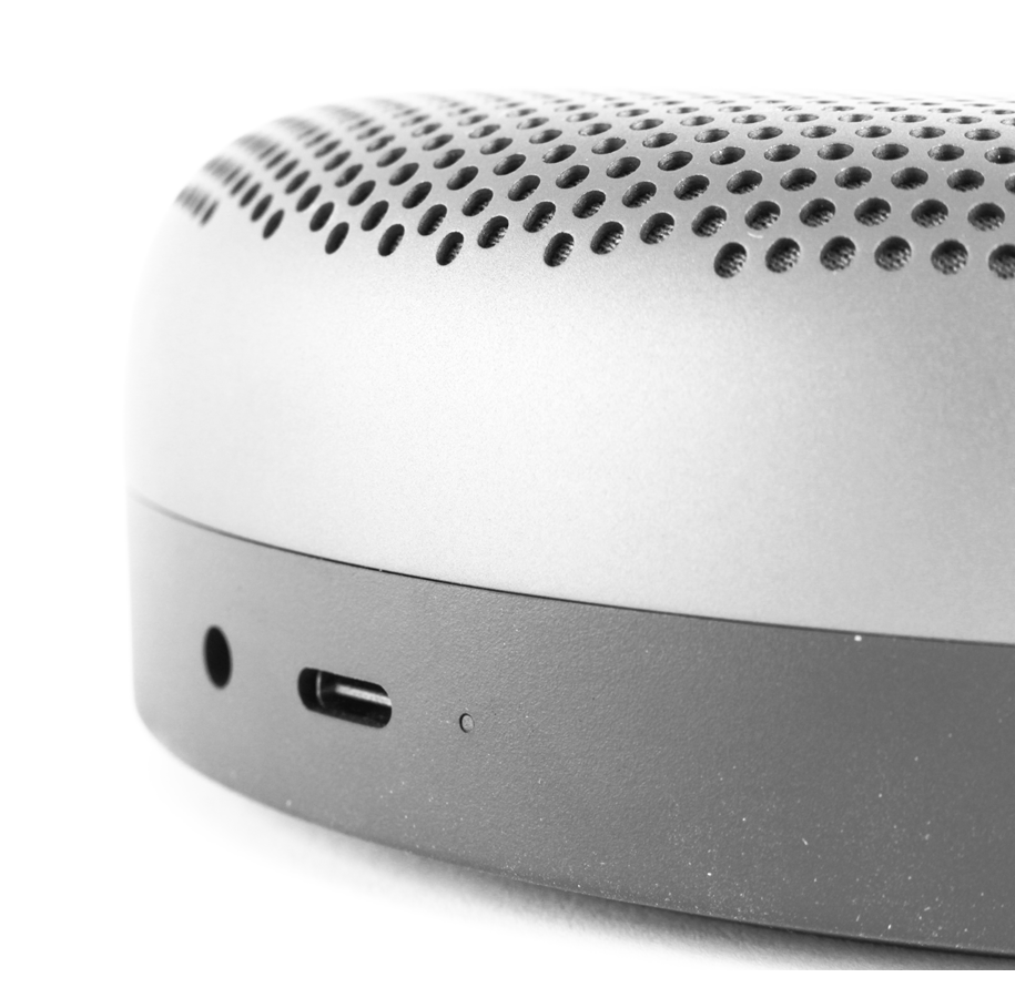 B&O Play BeoPlay A1 Natural Tani